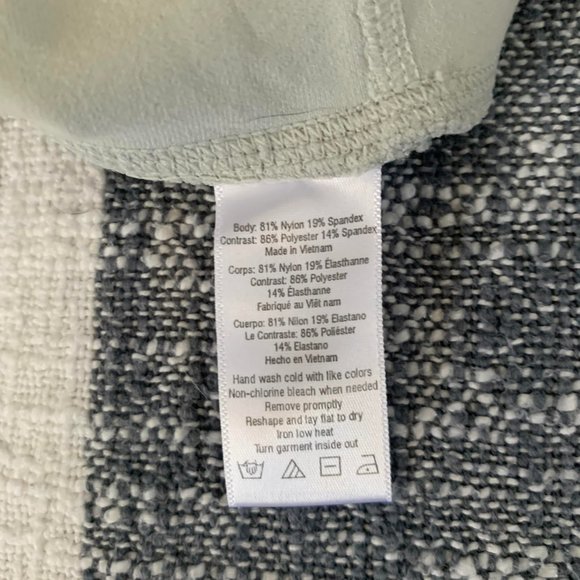 ALO Yoga Sheila V Stripe Mesh Panel Leggings - Picture 5 of 6